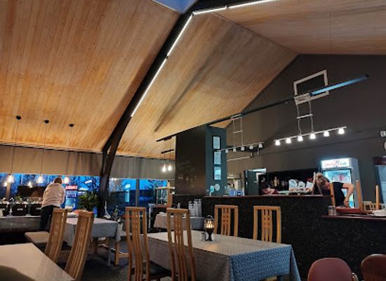 iceland/borgarfjörður/restaurant/hverinn-restaurant-bar