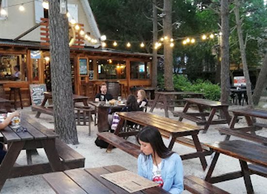 argentina/pampas/restaurant/mujica-almacen-criollo