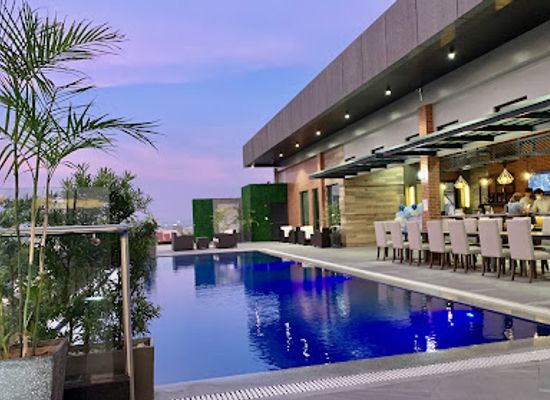 philippines/angeles-city/restaurant/overlook-restaurant-and-bar