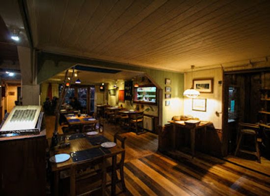 chile/pucon/restaurant/espacio-ecole