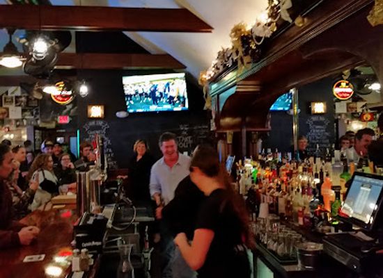 massachusetts/norfolk-county/restaurant/red-rooster-bar-and-grill