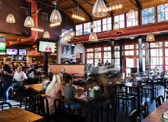 california/walnut-creek/restaurant/sauced-bbq-spirits