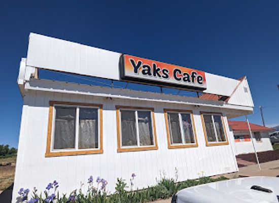 utah/blanding/restaurant/yaks-cafe