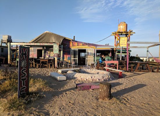 uruguay/cabo-polonio/restaurant/lobo-hostel-bar