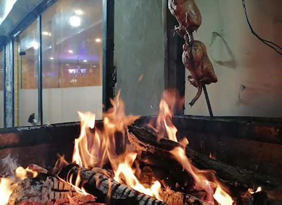 pakistan/gilgit/restaurant/the-grill-on-fire