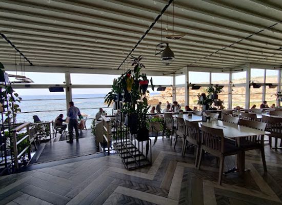 cyprus/kyrenia/restaurant/ezic-peanuts