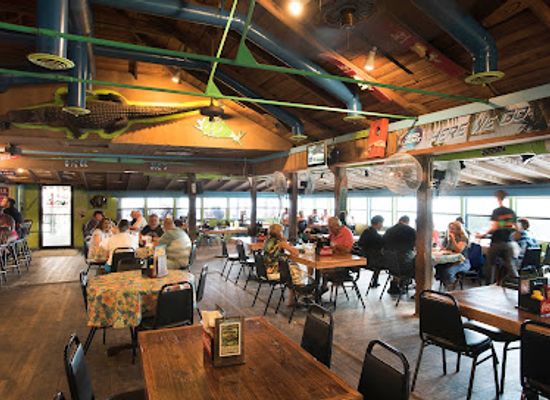 florida/juniper-springs-recreation-area/restaurant/gator-joe-s-beach-bar-grill