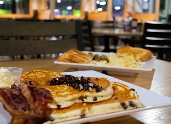 wisconsin/eau-claire/restaurant/city-eats-at-the-metropolis-resort