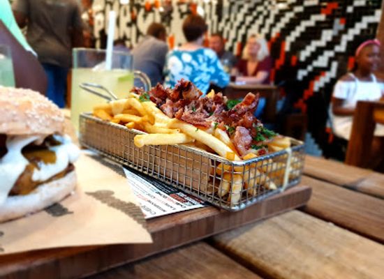 namibia/namaland/restaurant/rocomamas-the-grove