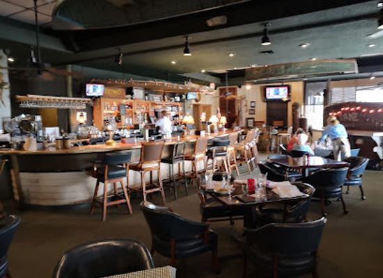 alabama/hill-country/restaurant/felix-s-fish-camp-restaurant