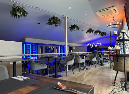 latvia/jurmala/restaurant/land-of-kings-cafe-and-restaurant-castle-white