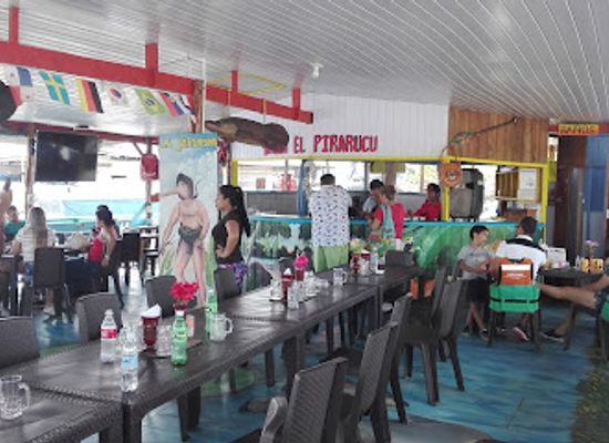 colombia/leticia/restaurant/restaurante-flotante-el-pirarucu-cabana-flotante-el-pirarucu