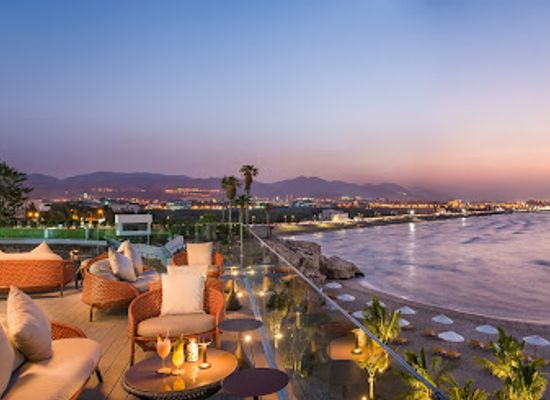 oman/muscat/qurum/restaurant/the-edge