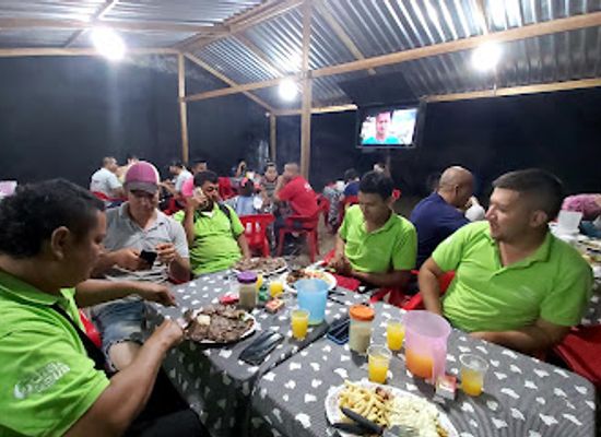 colombia/guaviare-department/restaurant/yein-comidas-rapidas