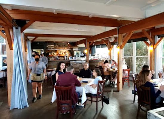 new-york/the-hamptons/restaurant/cowfish