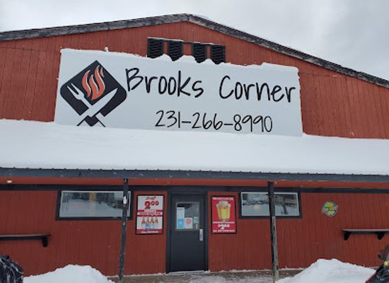 michigan/pere-marquette-state-forest/restaurant/brooks-corner