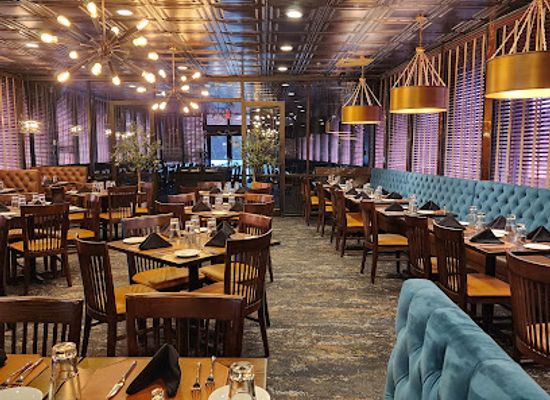 massachusetts/hampshire-county/restaurant/notch-8-grille