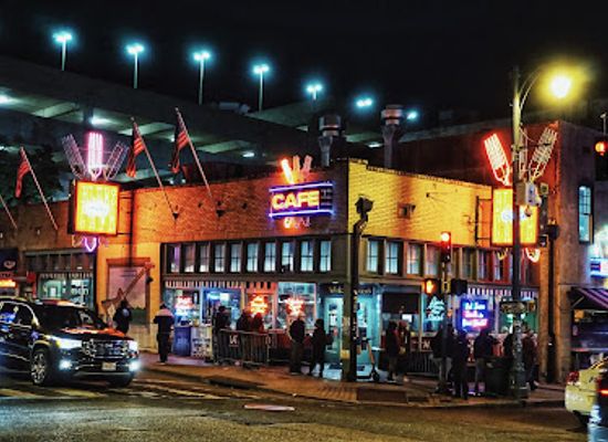 tennessee/memphis-beale-street/restaurant/blues-city-cafe