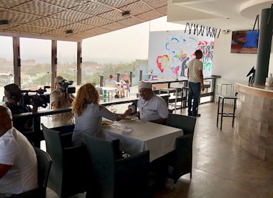cabo-verde/santa-luzia/restaurant/o-poeta-lounge-food