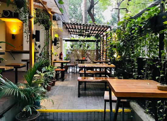 bangladesh/dhaka-division/restaurant/pinewood-cafe-kitchen
