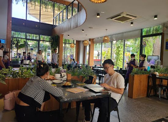 cambodia/takeo/restaurant/tumkratoei-eden-garden