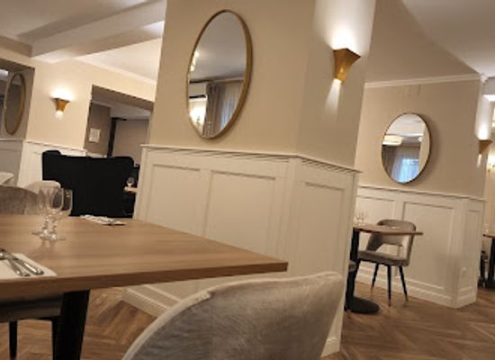 hungary/debrecen/restaurant/hamsza-restaurant