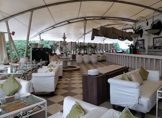 india/hyderabad/hussain-sagar/restaurant/ohri-s-70-mm