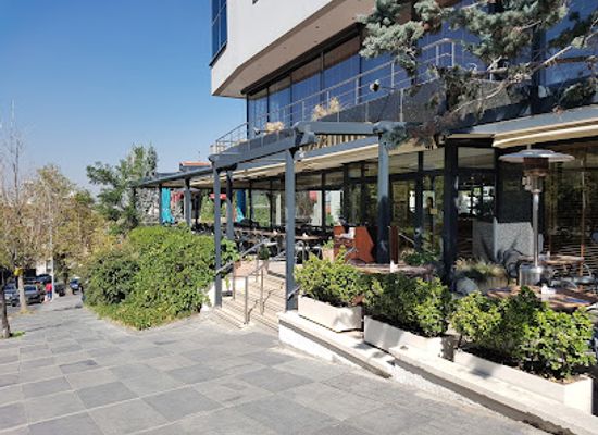 turkiye/ankara/restaurant/mezzaluna