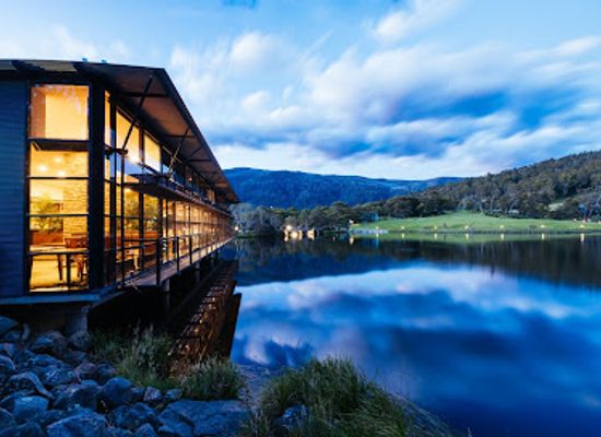 australia/snowy-mountains/restaurant/cuisine-on-lake-crackenback