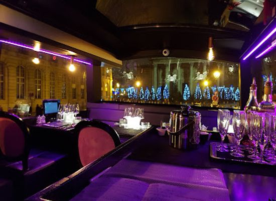 france/paris/champs-elysees/restaurant/restaurant-bus-toque-paris