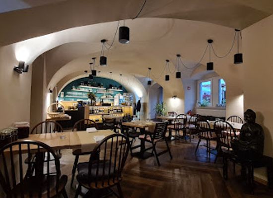 slovenia/ljubljana/restaurant/gaudi-naan