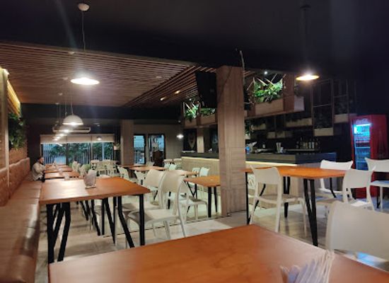 colombia/sucre-department/restaurant/siracha