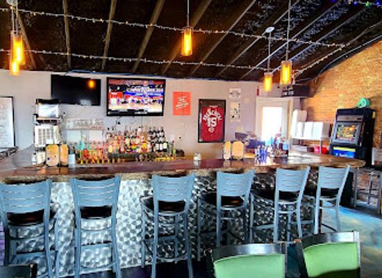 illinois/great-river-road/restaurant/nucci-s-pasta-house