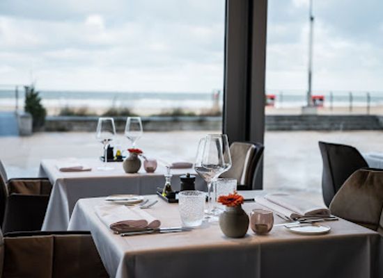 belgium/ostend-beach/restaurant/savarin