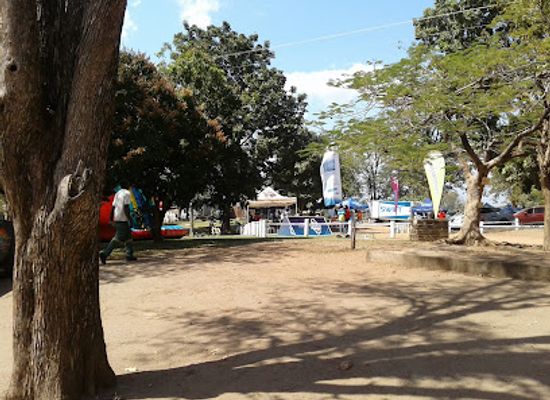 zimbabwe/kariba/restaurant/lomagundi-lakeside