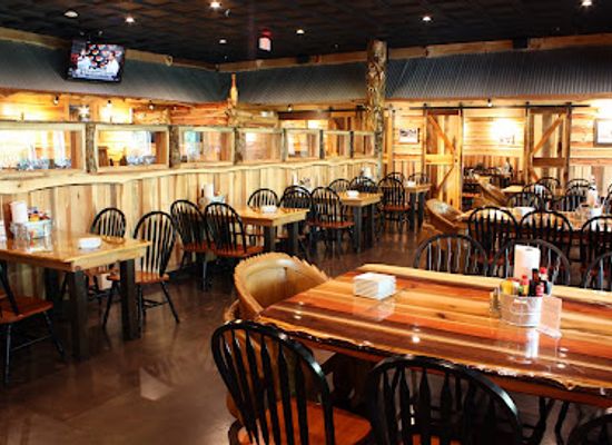 tennessee/pigeon-forge/restaurant/harpoon-harry-s-crab-house-pigeon-forge