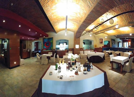 slovenia/coastal-karst/restaurant/vila-podvin-slovenija