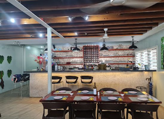 samoa/manase/restaurant/paddles-restaurant