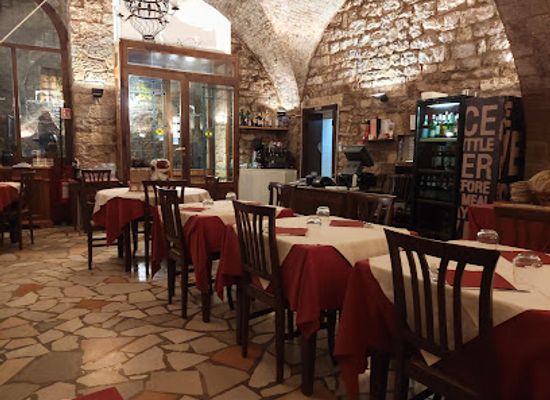 italy/assisi/restaurant/ristorante-taverna-de-l-arco