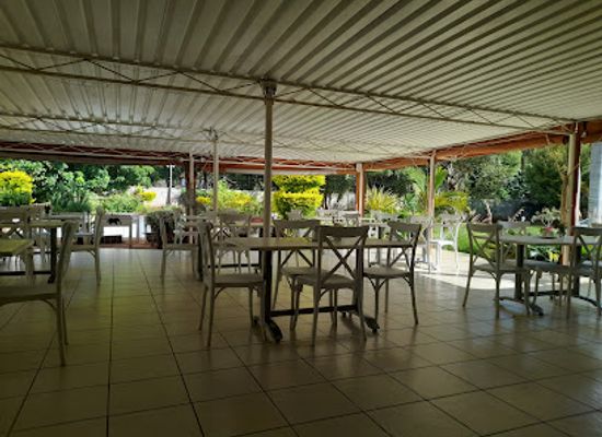 zimbabwe/mashonaland-central/restaurant/chelsea-bee-s
