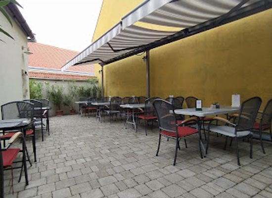 hungary/mecsek-mountains/restaurant/bohemia-sorkonyha