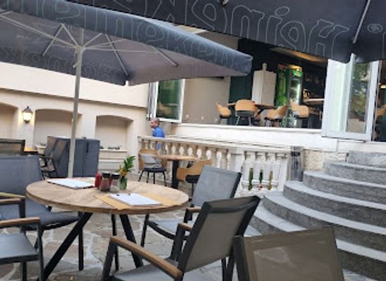 bulgaria/southwest-bulgaria/restaurant/gustus-restaurant