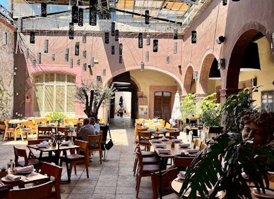 mexico/san-miguel-de-allende/restaurant/la-dona-de-san-miguel