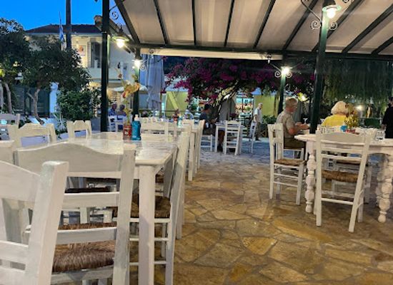 greece/paxos/restaurant/la-piazza