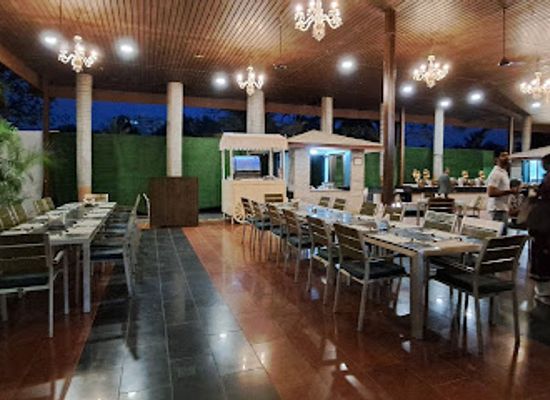 india/vadodara/restaurant/gazebo-garden-restaurant