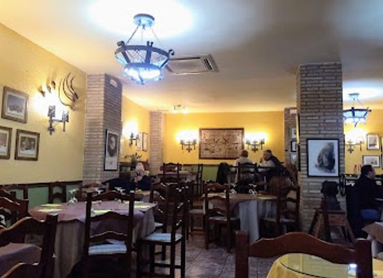 spain/zaragoza/delicias/restaurant/restaurante-asador-la-cazuela