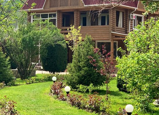 tajikistan/tursunzoda/restaurant/green-wood-house