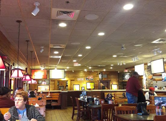 virginia/newport-news/restaurant/smokey-bones-newport-news