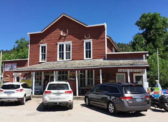 wyoming/crook-county/restaurant/aladdin-cafe