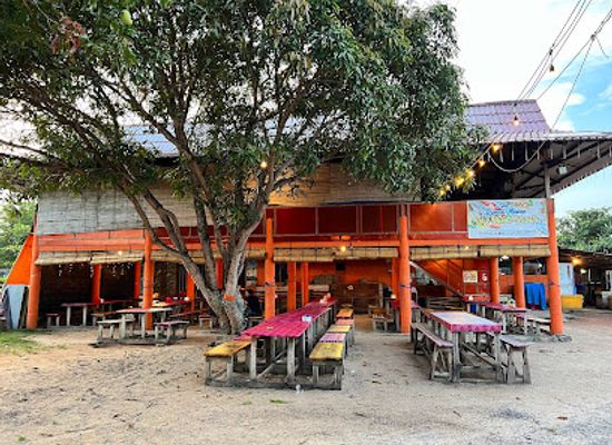 indonesia/riau-islands/restaurant/teluk-bakau-bay-view